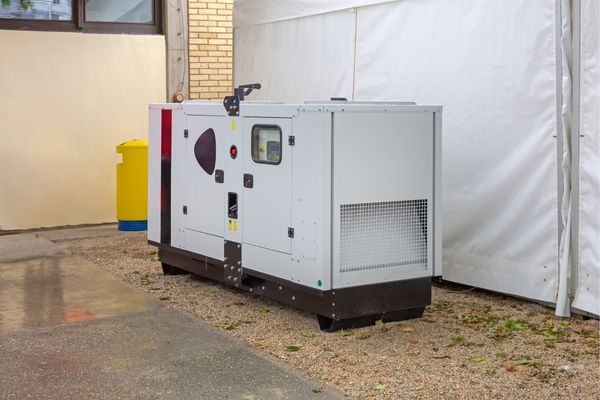 Genset sebagai Penopang Kegiatan Outdoor dan Acara Besar